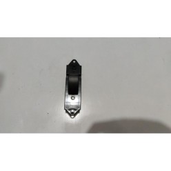 Mıtsubıshı Düğme Cam Açma L200 07-13 Ön Sağ MR587955