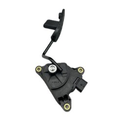 Nıssan Pedal Gaz Micra K12 1,2-1,4 03-10/Qashqai 10-13(Sensörlü) 18002-AX700